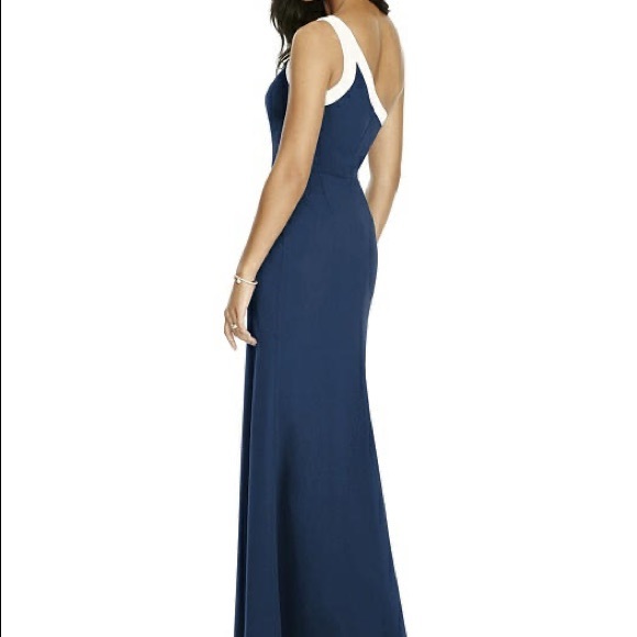 NWOT Social Bridesmaid One Shoulder Trumpet Gown - Picture 2 of 12